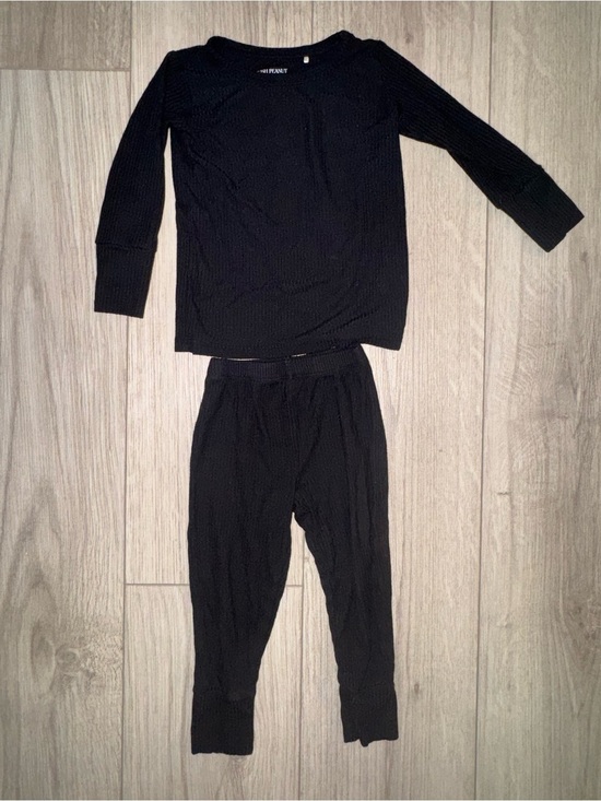 Posh Peanut Other - POSH PEANUT Black Ribbed Two-Piece Pajama Set
